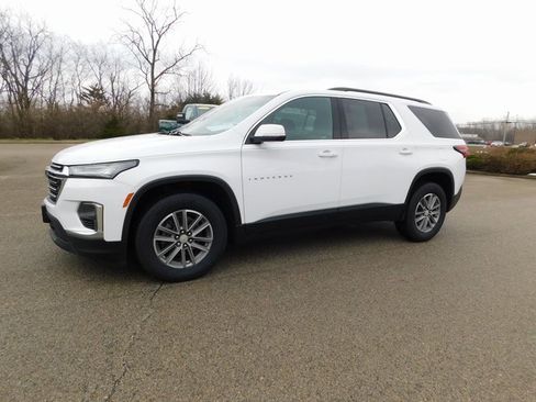 Used 2023 Chevrolet Traverse LT image 7
