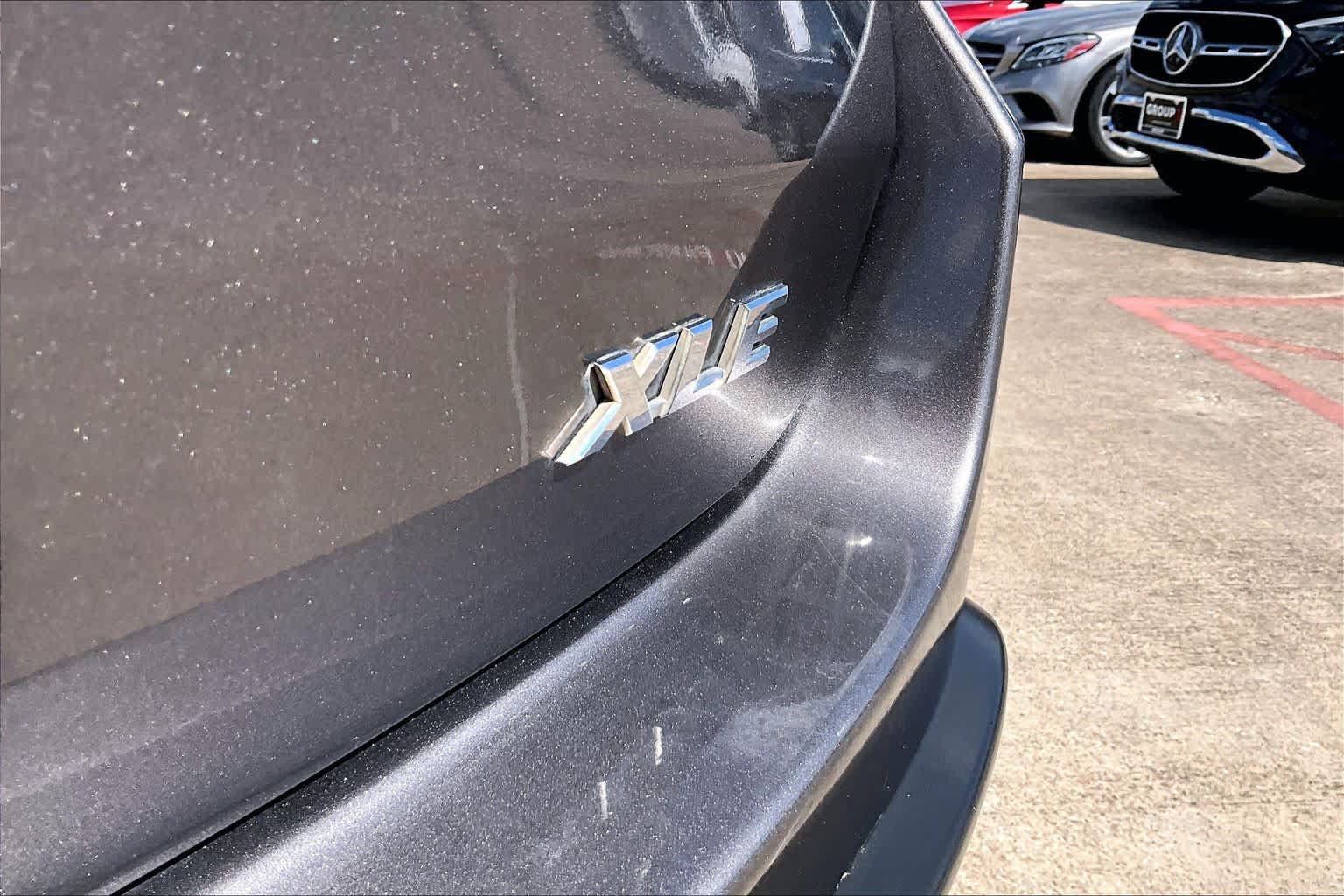 Used 2015 Toyota Highlander XLE FWD image 10