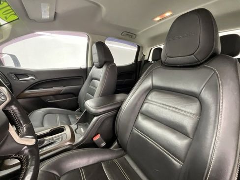 Used 2018 GMC Canyon Denali image 6