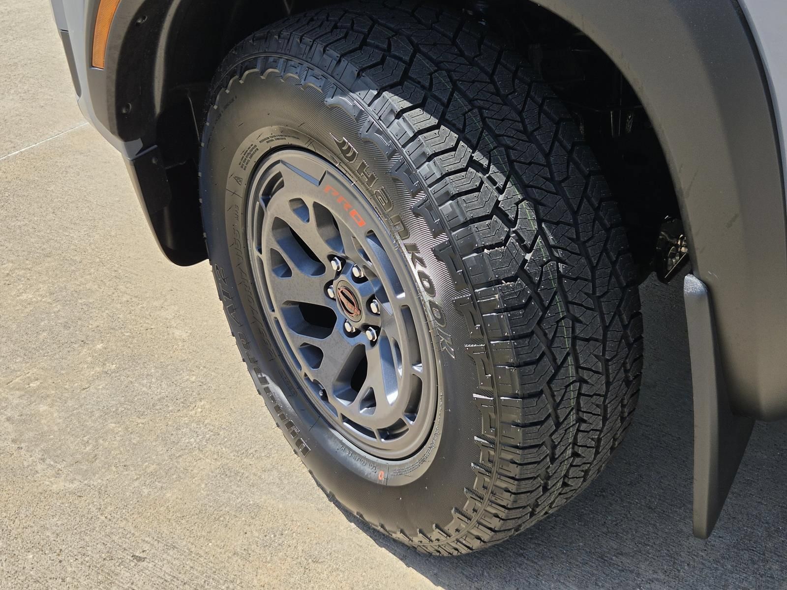 New 2027 Nissan Frontier PRO-4X w/ Tow Package RWD image 9