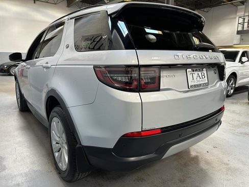 Used 2023 Land Rover Discovery Sport SE image 5