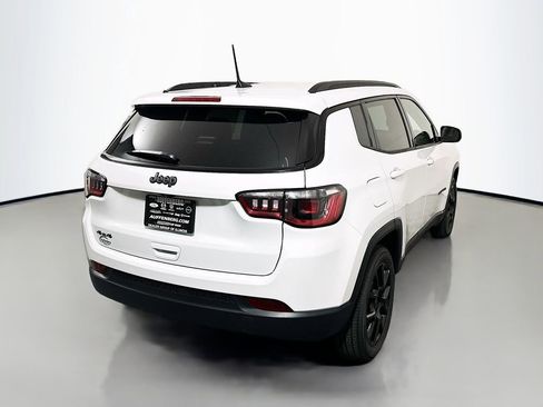 New 2026 Jeep Compass Latitude image 7