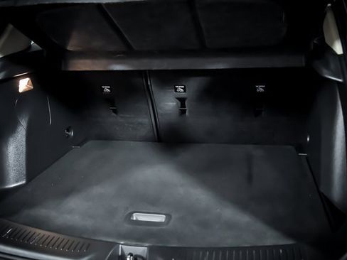 Used 2020 Buick Encore GX Essence w/ Sport Touring Package image 8