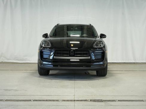 New 2026 Porsche Macan AWD/4WD image 10
