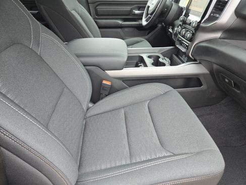 New 2026 RAM 1500 Express AWD/4WD image 12