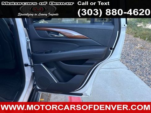 Used 2017 Cadillac Escalade Luxury image 27
