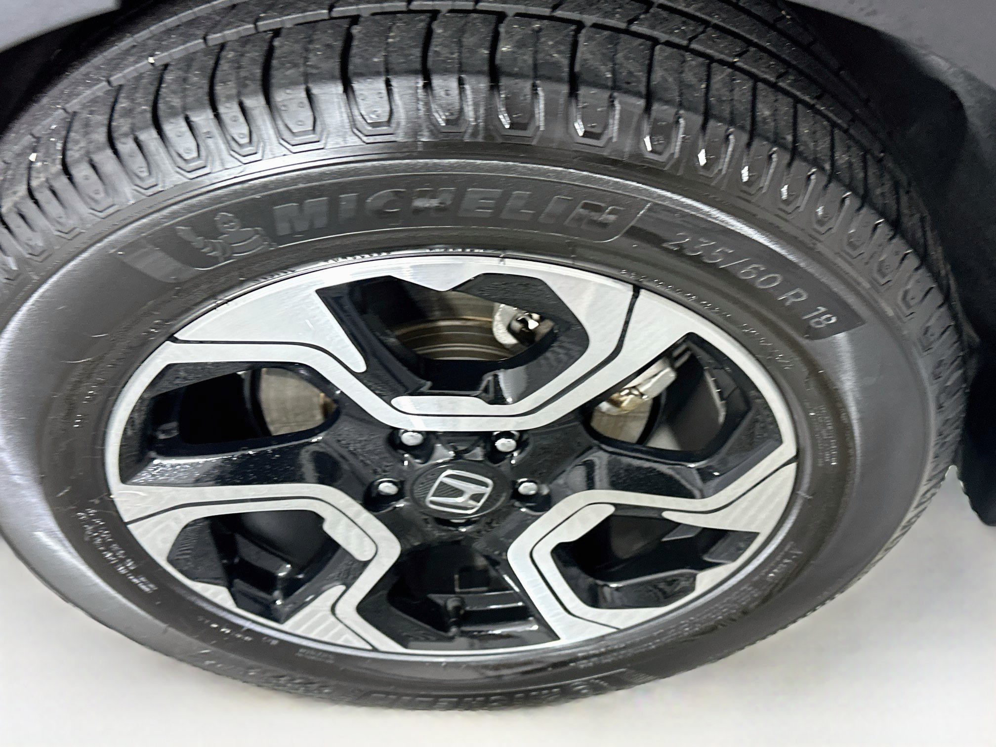 Used 2019 Honda CR-V Touring image 11