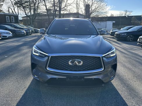 Used 2019 INFINITI QX50 Essential w/ Premium Heat Package image 3