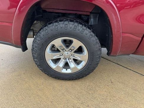 Used 2021 RAM 1500 Laramie image 9