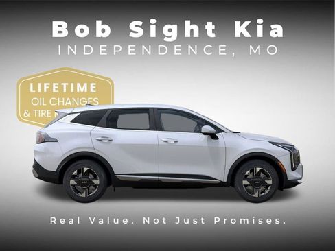New 2026 Kia Sportage LX w/ LX Convenience Package FWD image 7