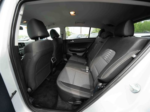 Used 2021 Kia Sportage LX w/ LX Fwd Popular Package image 23