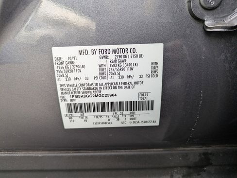 Used 2021 Ford Explorer ST image 35