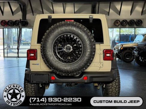 Used 2022 Jeep Wrangler Unlimited Rubicon 4xe w/ Steel Bumper Group AWD/4WD image 12