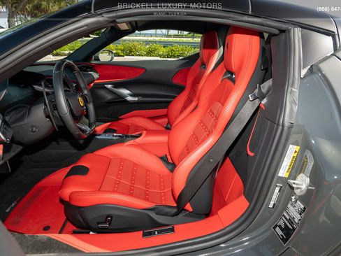 Used 2024 Ferrari SF90 Spider AWD/4WD image 6