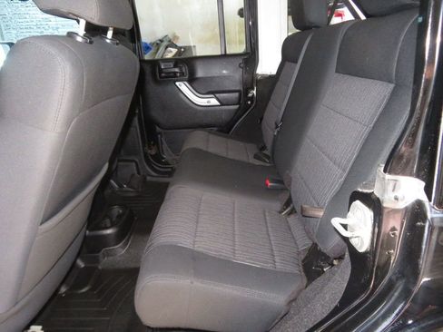 Used 2012 Jeep Wrangler Unlimited Sahara w/ Mopar Chrome Edition Group image 22