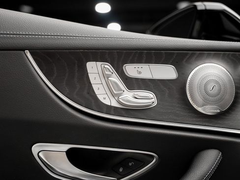 Used 2023 Mercedes-Benz E 450 Coupe image 54