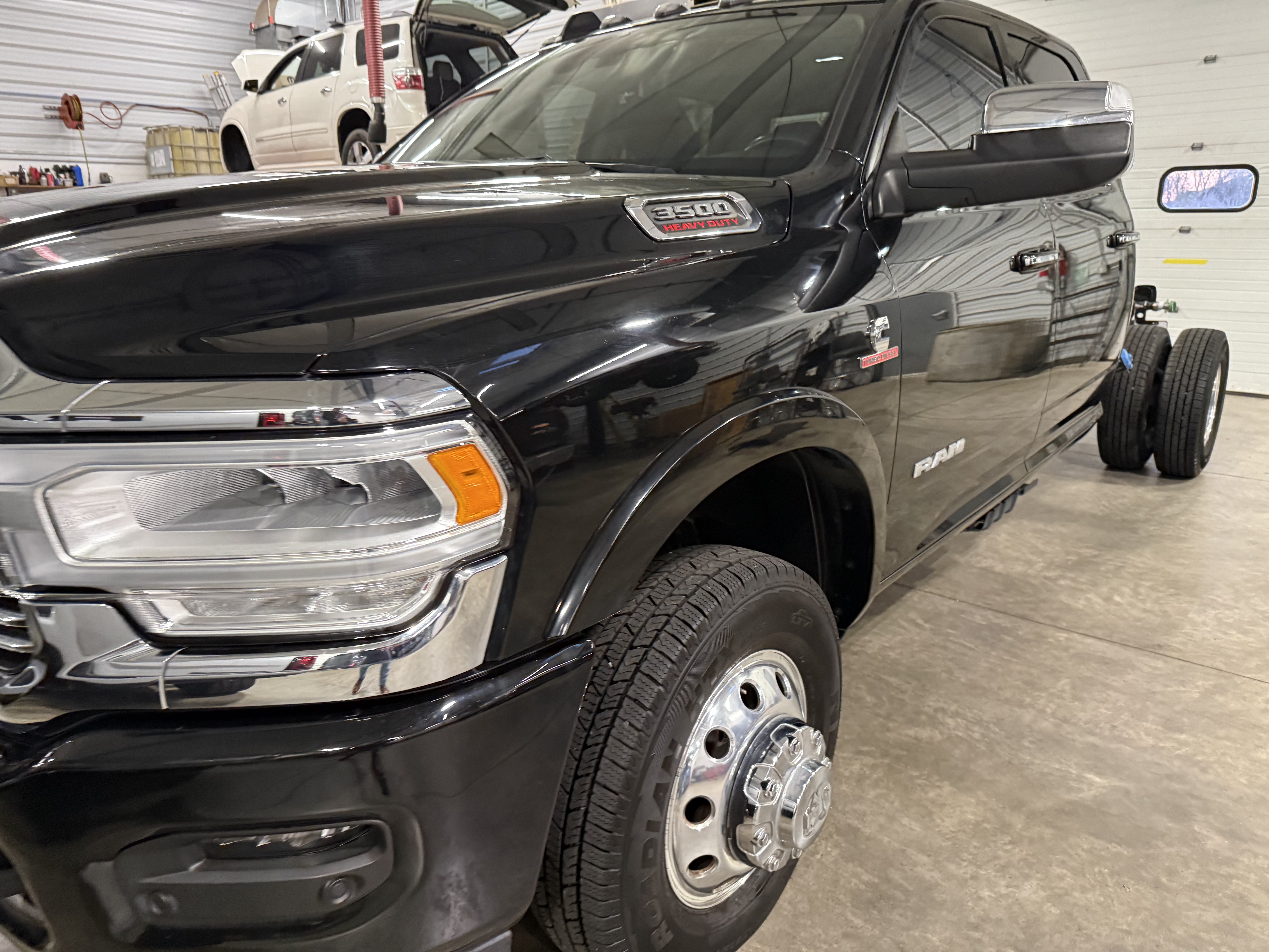 Used 2022 RAM 3500 Laramie AWD/4WD image 39