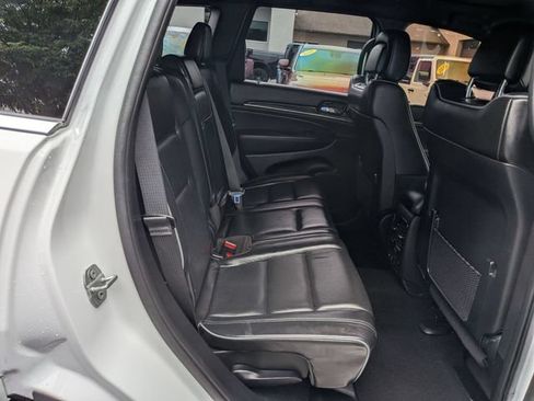Certified 2020 Jeep Grand Cherokee Overland AWD/4WD image 34