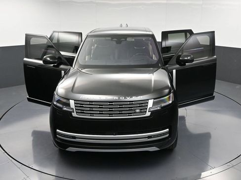 Used 2023 Land Rover Range Rover Autobiography image 38