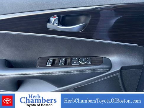 Used 2020 Kia Sorento LX w/ LX I4 Convenience Package AWD/4WD image 15