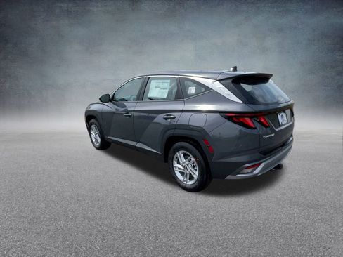 Used 2025 Hyundai Tucson SE image 17