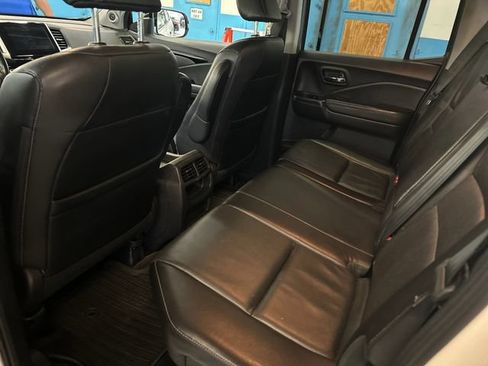 Used 2019 Honda Ridgeline RTL-E image 14