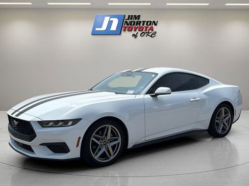 Used 2024 Ford Mustang Coupe RWD image 1