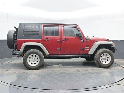 Used 2012 Jeep Wrangler Unlimited Sport w/ Max Tow Pkg AWD/4WD image 11