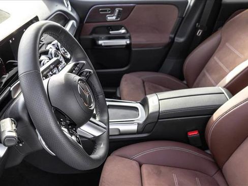 Certified 2026 Mercedes-Benz GLB 250 4MATIC image 11