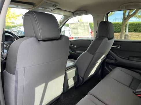 New 2026 Nissan Frontier SV w/ Tow Package AWD/4WD image 28