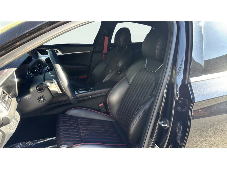 Used 2023 Genesis G70 2.0T w/ Sport Prestige Package AWD/4WD image 11