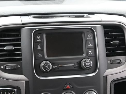 Used 2018 RAM 1500 Express w/ Express Value Package AWD/4WD image 25