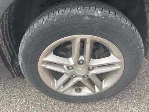 Used 2018 Hyundai Kona SE image 4