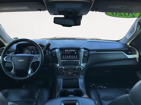 Used 2020 Chevrolet Suburban LT RWD image 10