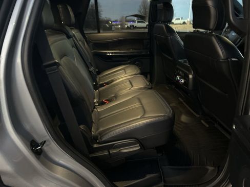 Used 2020 Ford Expedition Limited image 19