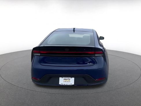 Used 2025 Toyota Prius LE image 12