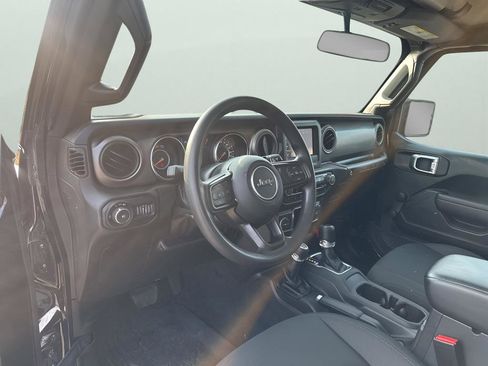 Certified 2022 Jeep Wrangler Unlimited Sport image 25