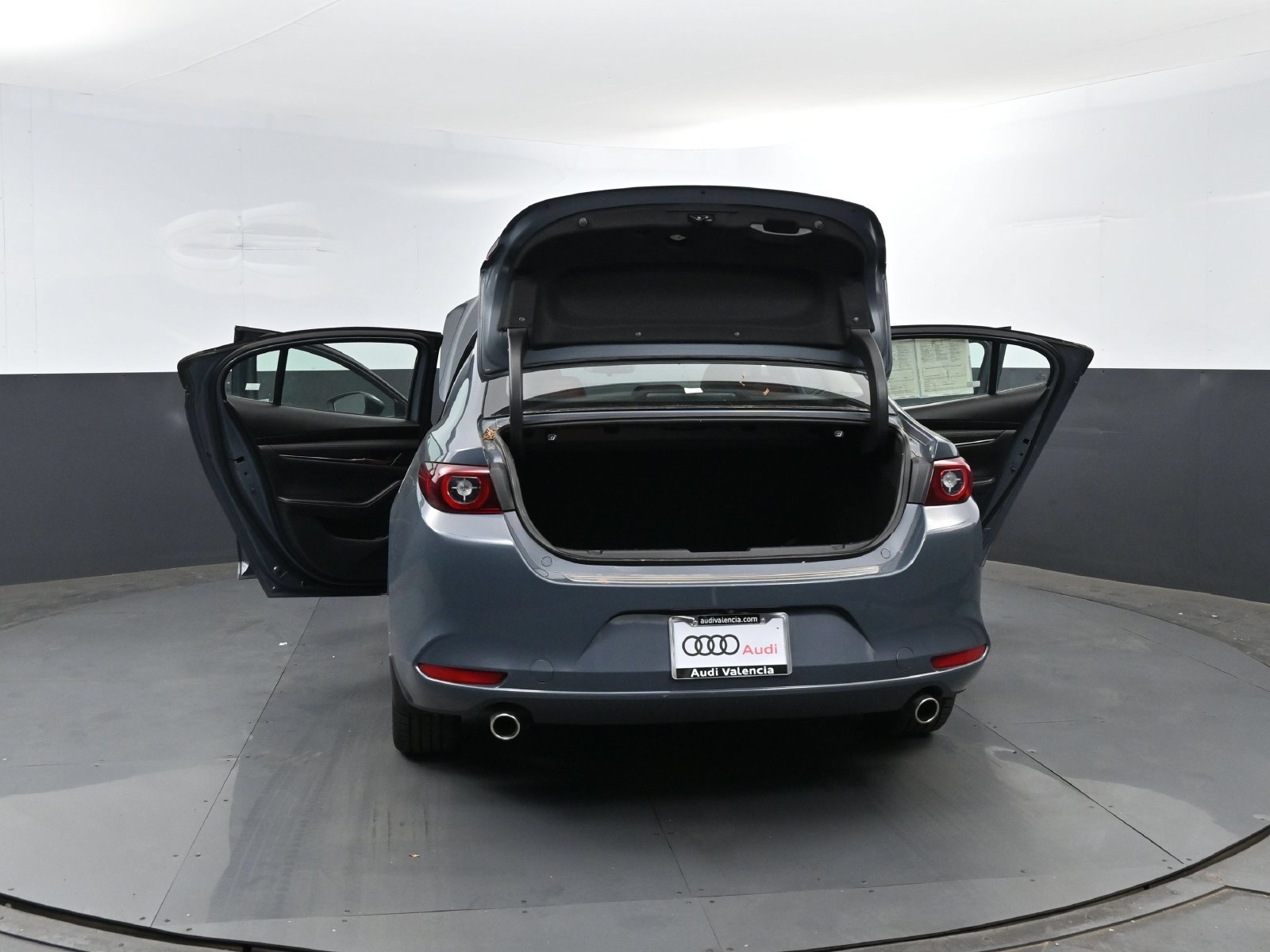 Used 2023 MAZDA MAZDA3 s FWD image 27