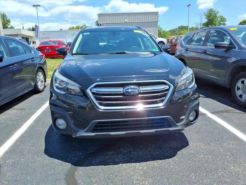 Used 2019 Subaru Outback 2.5i Touring AWD/4WD image 6