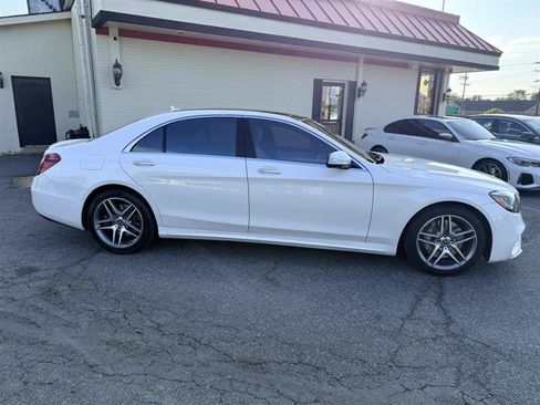 Used 2019 Mercedes-Benz S 560 4MATIC Sedan image 4
