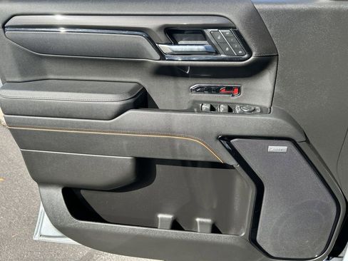 Used 2025 GMC Sierra 1500 AT4 w/ Technology Package image 22