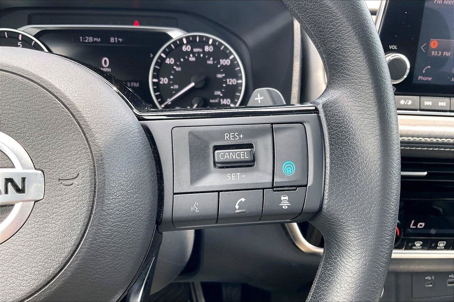 Certified 2021 Nissan Rogue SV FWD image 20