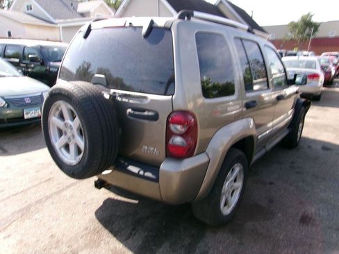 Used 2007 Jeep Liberty Limited image 5