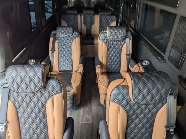 Used 2024 Mercedes-Benz Sprinter 3500 image 19