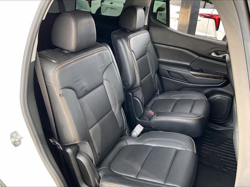 Certified 2022 GMC Acadia AT4 w/ Technology Package image 19