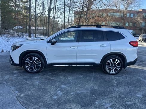 Used 2023 Subaru Ascent Touring image 9