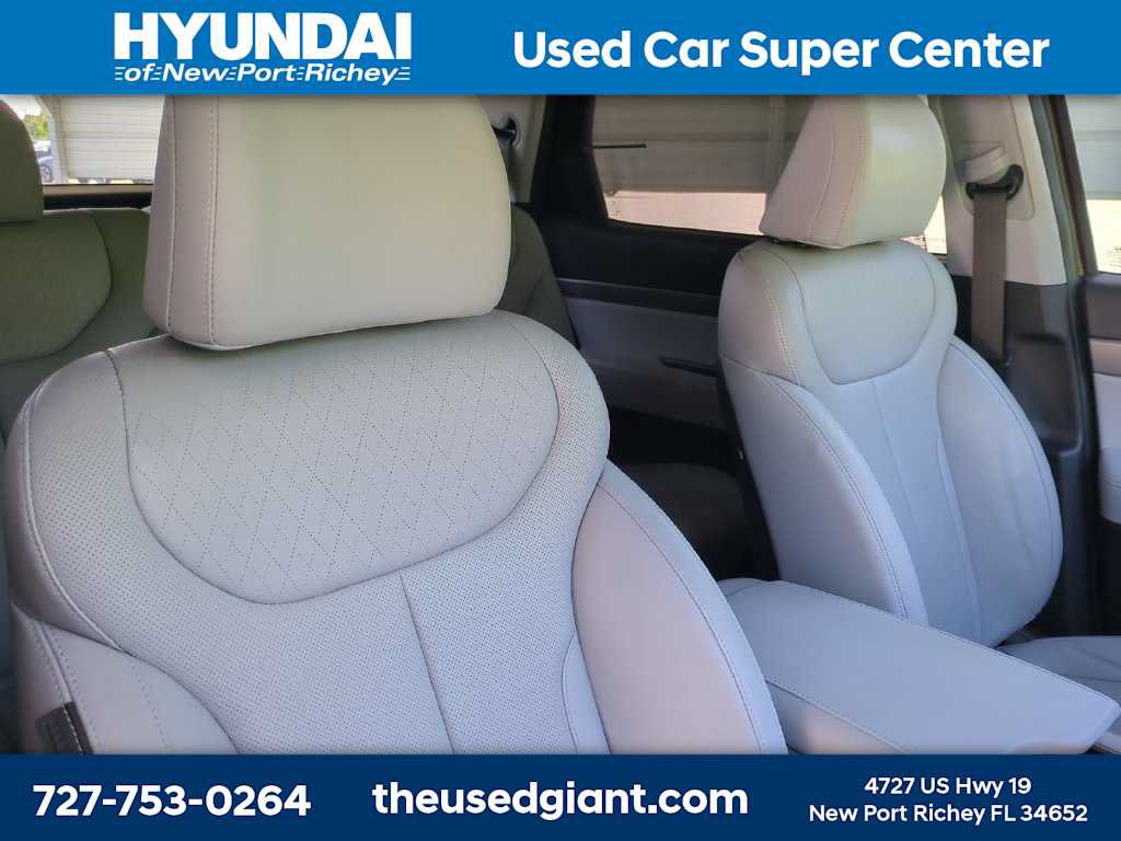 Certified 2022 Hyundai Palisade SEL w/ 8P Bench Seat Package FWD image 6