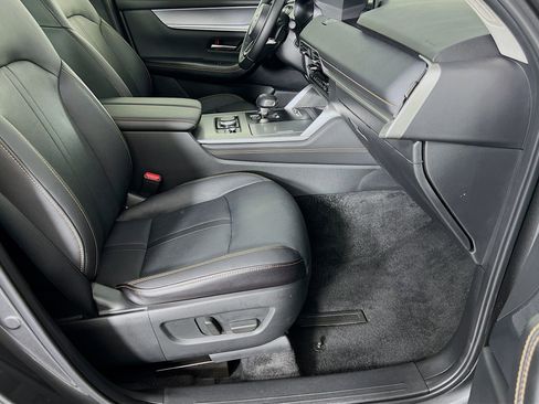 Certified 2025 MAZDA CX-90 3.3 Turbo w/ Preferred Package image 22