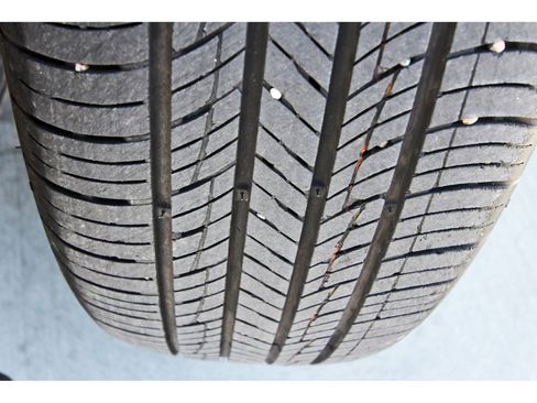 Used 2024 Volkswagen Atlas SE image 32