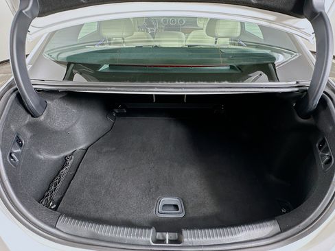 Used 2024 Mercedes-Benz C 300 Sedan image 30